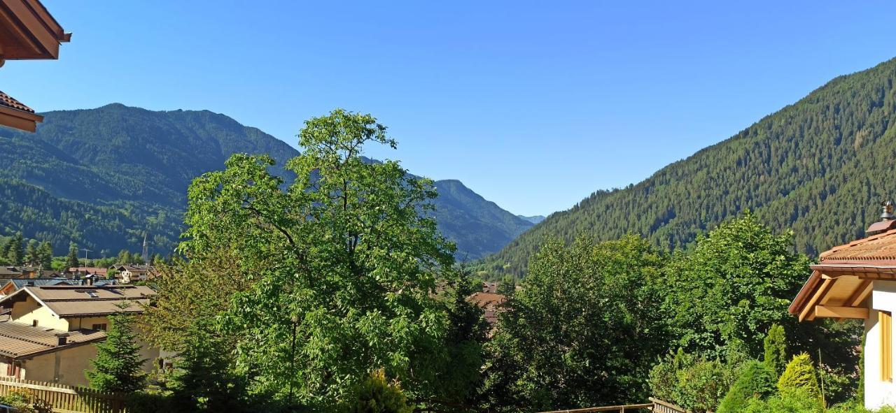 Le Balze Di Carisolo, Trilocale Con Giardino Lejlighed Eksteriør billede