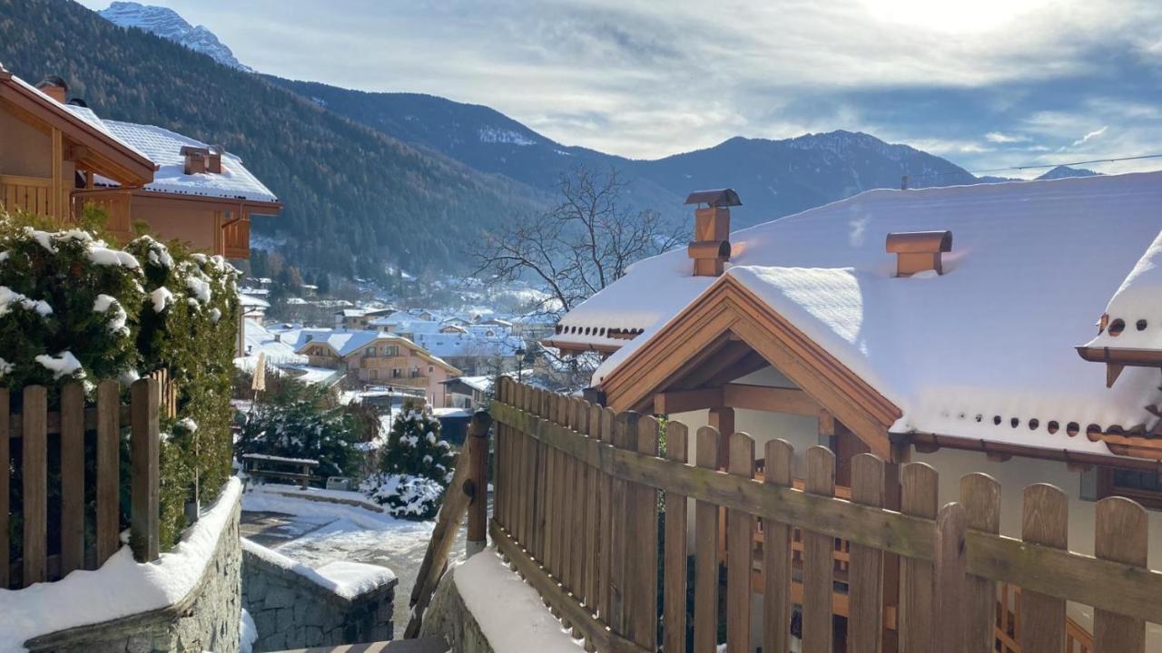 Le Balze Di Carisolo, Trilocale Con Giardino Lejlighed Eksteriør billede